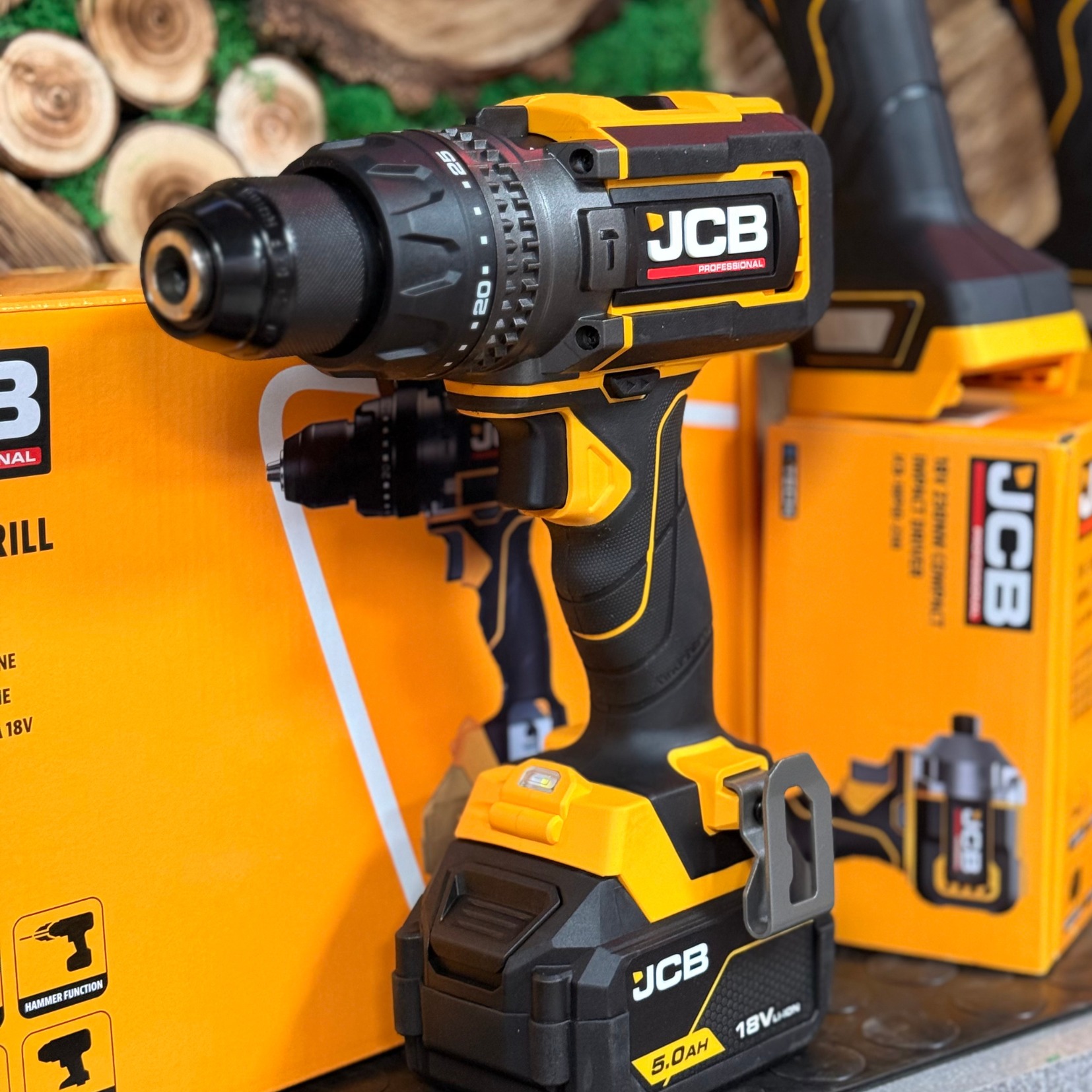 Wiertarko wkrętarka JCB